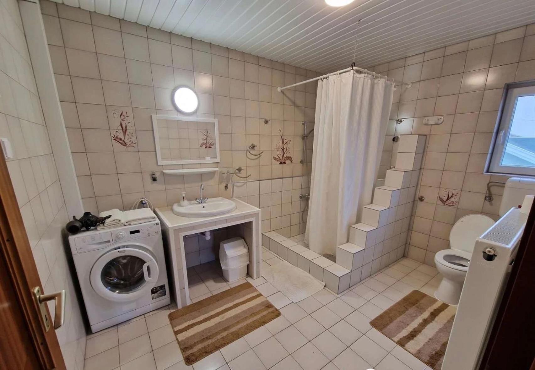 Tang House 唐舍 Hotel Budapest Kültér fotó